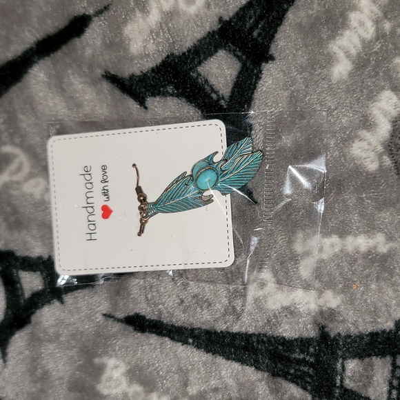 Earrings - Picture 6 of 7